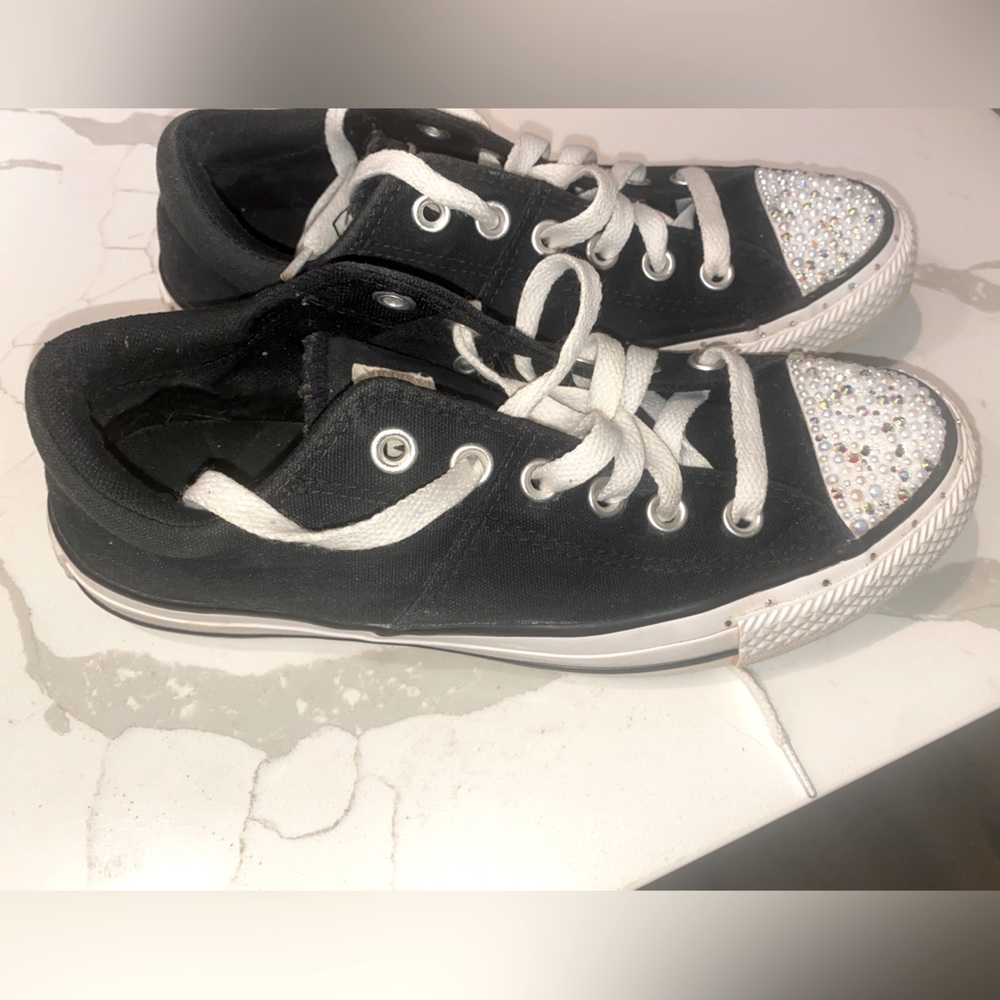 Converse low top